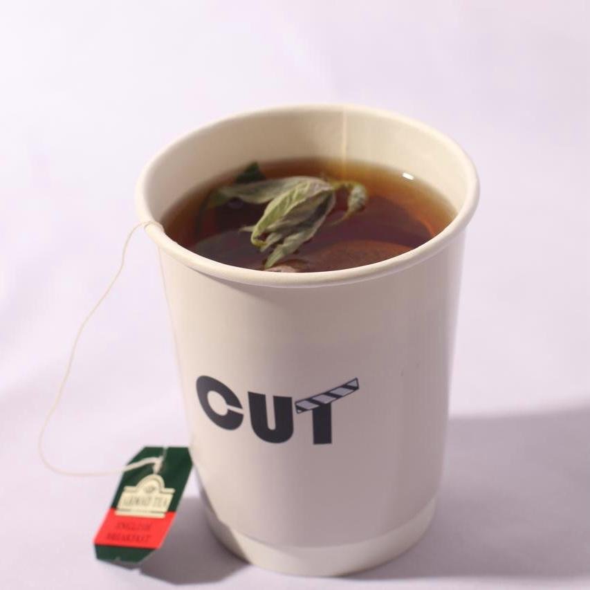 شاي إنجليزي صغير